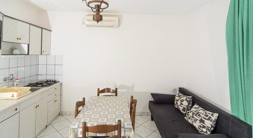 Apartmani Katica Kornić Oda fotoğraf