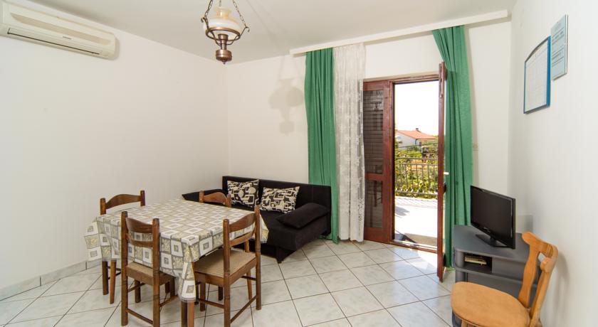 Apartmani Katica Kornić Oda fotoğraf